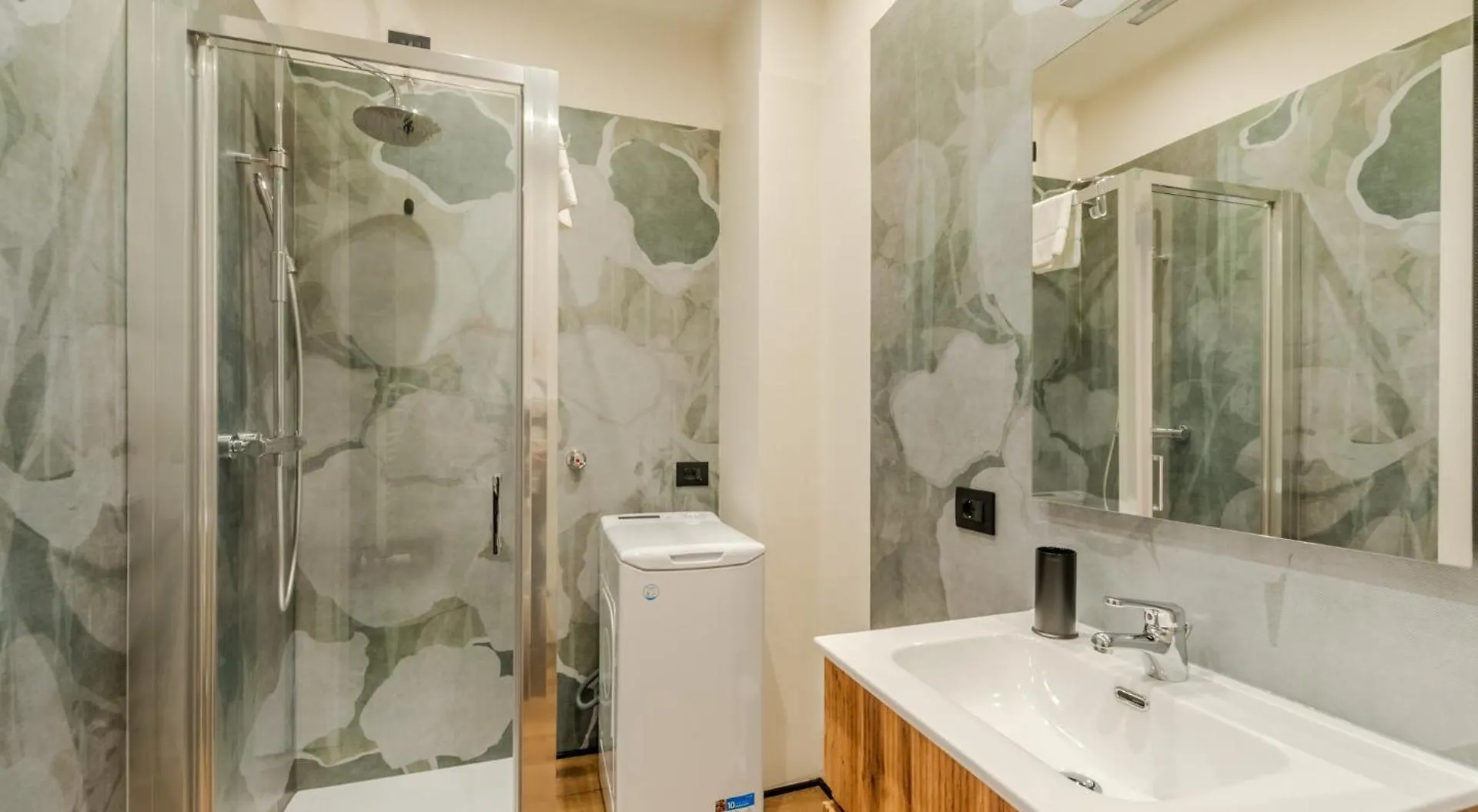 Casa Temporanea Aparthotel Bologna Italy