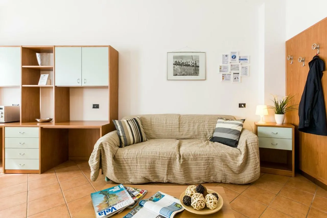 ボローニャ Casa Temporaneaアパートホテル イタリア